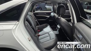 Audi A6 45 TFSI 2023 года из Южной Кореи