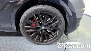 BMW X6 xDrive40d M Sport Online Exclusive 2025 года из Южной Кореи
