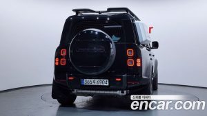 Land Rover Defender 110 P400 X 2025 года из Южной Кореи