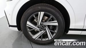 Genesis GV70 2.5T Бензин AWD 2025 года из Южной Кореи