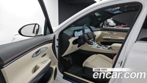 Genesis GV70 2.5T Бензин AWD 2025 года из Южной Кореи