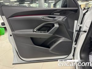 Audi Q5 45 TFSI 4WD S Line Black Edition Sportback 2025 года из Южной Кореи