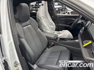 Audi Q5 45 TFSI 4WD S Line Black Edition Sportback 2025 года из Южной Кореи