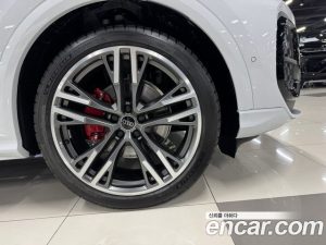 Audi Q5 45 TFSI 4WD S Line Black Edition Sportback 2025 года из Южной Кореи