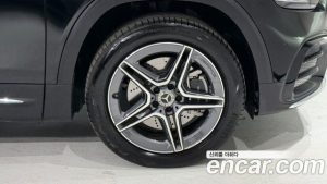 Mercedes-Benz GLB-Class GLB250 4MATIC 2025 года из Южной Кореи