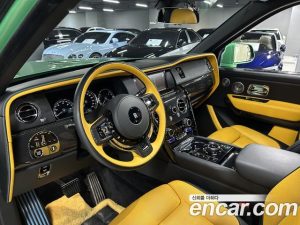 Rolls-Royce Cullinan 6.7 V12 Black Badge 2023 года из Южной Кореи
