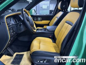 Rolls-Royce Cullinan 6.7 V12 Black Badge 2023 года из Южной Кореи