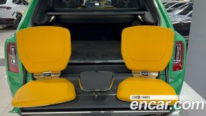 Rolls-Royce Cullinan 6.7 V12 Black Badge 2023 года из Южной Кореи