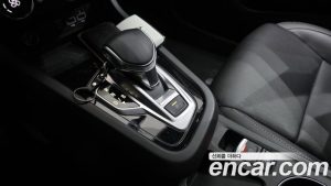 Renault-KoreaSamsung XM3 1.6 E-TECH Inspire 2023 года из Южной Кореи
