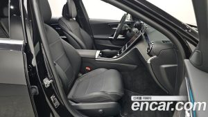 Mercedes-Benz C-Class C300 4MATIC Avantgarde 2024 года из Южной Кореи