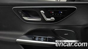 Mercedes-Benz C-Class C300 4MATIC Avantgarde 2024 года из Южной Кореи
