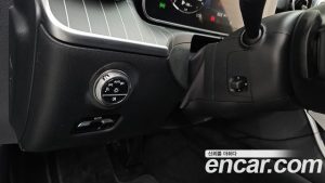Mercedes-Benz C-Class C300 4MATIC Avantgarde 2024 года из Южной Кореи