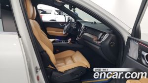 Volvo XC60 B5 Inscription 2022 года из Южной Кореи