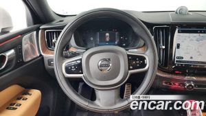 Volvo XC60 B5 Inscription 2022 года из Южной Кореи