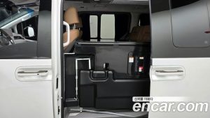Hyundai Staria 2WD Camper 2024 года из Южной Кореи