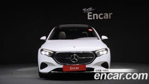Mercedes-Benz E-Class E200 Avantgarde 2025 года из Южной Кореи