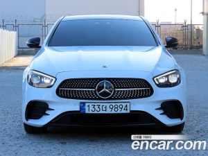 Mercedes-Benz E-Class E350 4MATIC AMG Line 2023 года из Южной Кореи