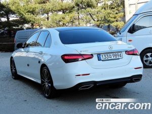 Mercedes-Benz E-Class E350 4MATIC AMG Line 2023 года из Южной Кореи