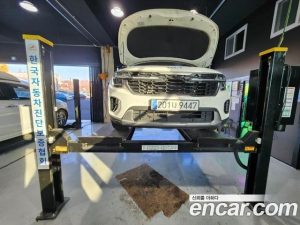 Kia Seltos Бензин 1.6 Turbo 4WD 2024 года из Южной Кореи