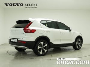 Volvo XC40 B4 Ultra Bright 2025 года из Южной Кореи