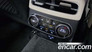 Genesis GV70 2.5T Бензин AWD 2024 года из Южной Кореи