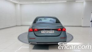 Mercedes-Benz E-Class E300 4MATIC Exclusive 2025 года из Южной Кореи