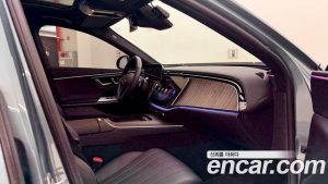 Mercedes-Benz E-Class E300 4MATIC Exclusive 2025 года из Южной Кореи