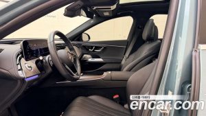 Mercedes-Benz E-Class E300 4MATIC Exclusive 2025 года из Южной Кореи