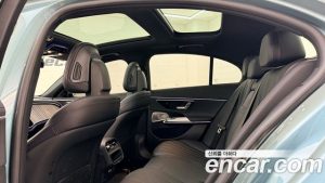 Mercedes-Benz E-Class E300 4MATIC Exclusive 2025 года из Южной Кореи