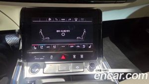 Audi Q8 e-tron 55 4WD Premium 2024 года из Южной Кореи