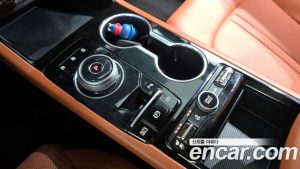 Kia K5 Prestige 2024 года из Южной Кореи