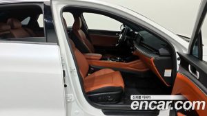 Kia K5 Prestige 2024 года из Южной Кореи