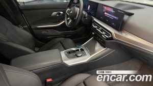 BMW 3-Series 320i Touring M Sport 2023 года из Южной Кореи