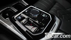 BMW 7-Series 740i xDrive M Sport Limited 2024 года из Южной Кореи