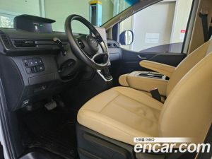 Hyundai Staria Tourer 11-Seater 2024 года из Южной Кореи