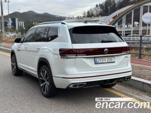 Volkswagen Atlas 2.0 TSI R-LINE 7-Seater 2025 года из Южной Кореи