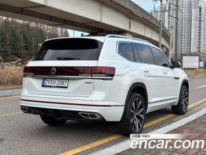 Volkswagen Atlas 2.0 TSI R-LINE 7-Seater 2025 года из Южной Кореи