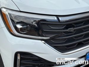 Volkswagen Atlas 2.0 TSI R-LINE 7-Seater 2025 года из Южной Кореи