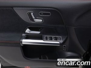 Mercedes-Benz GLA-Class GLA250 4MATIC 2025 года из Южной Кореи