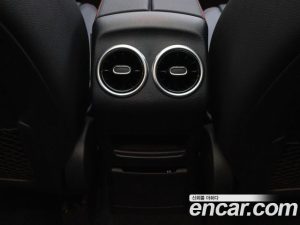 Mercedes-Benz GLA-Class GLA250 4MATIC 2025 года из Южной Кореи