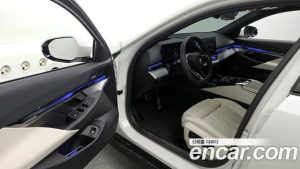 BMW 5-Series 520i M Sport 2025 года из Южной Кореи