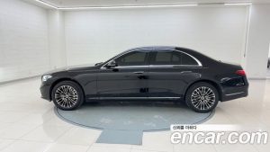 Mercedes-Benz S-Class S350 d 4MATIC 2025 года из Южной Кореи