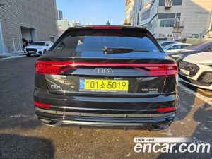 Audi Q8 55 TFSI 4WD Premium 2023 года из Южной Кореи