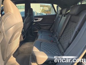 Audi Q8 55 TFSI 4WD Premium 2023 года из Южной Кореи