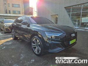 Audi Q8 55 TFSI 4WD Premium 2023 года из Южной Кореи