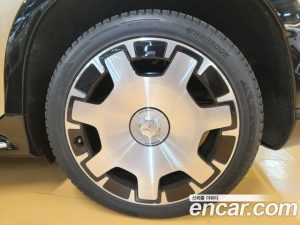 Mercedes-Benz EQS Maybach EQS680 4MATIC 2025 года из Южной Кореи