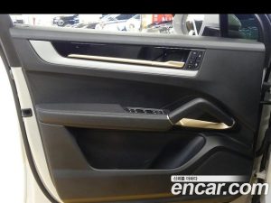Porsche Cayenne 3.0 2024 года из Южной Кореи
