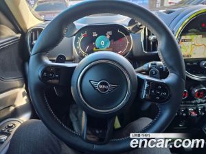 Mini Countryman ALL4 CLASSIC COMFORT PACK 2023 года из Южной Кореи