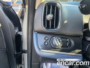 Mini Countryman ALL4 CLASSIC COMFORT PACK 2023 года из Южной Кореи