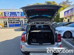 Mini Countryman ALL4 CLASSIC COMFORT PACK 2023 года из Южной Кореи